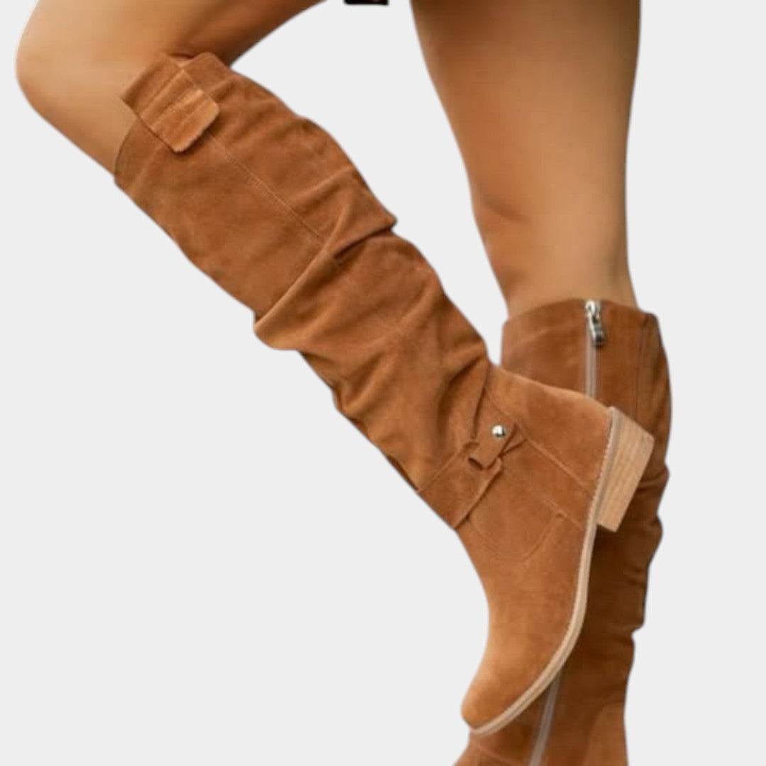 Elīna – Silti un ērti zamša zābaki sievietēm