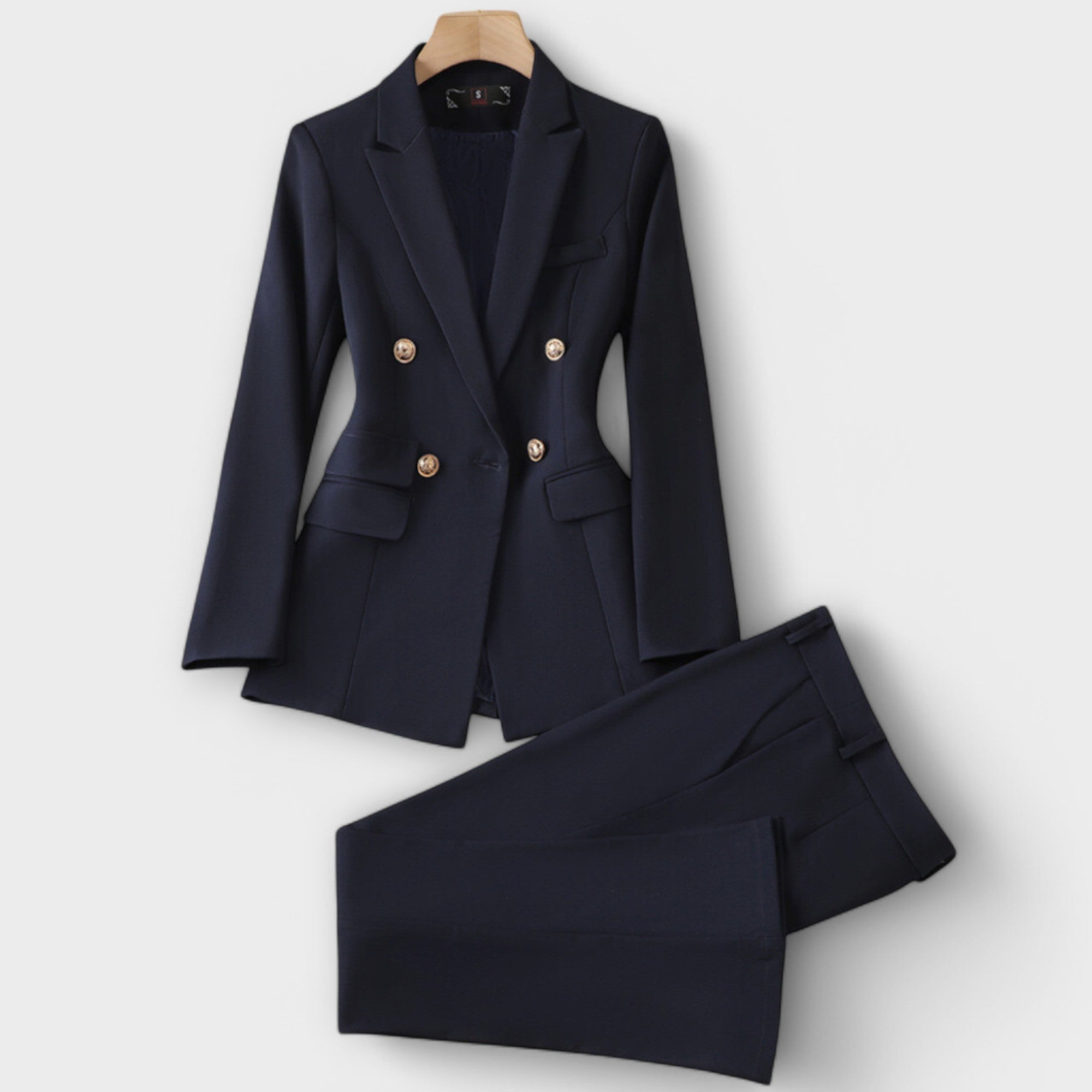 Emma - Komplekti ar mēteļiem un biksēm