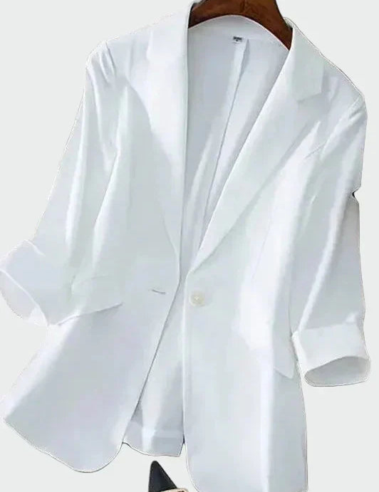 Adriana - Blazeris modernā griezumā