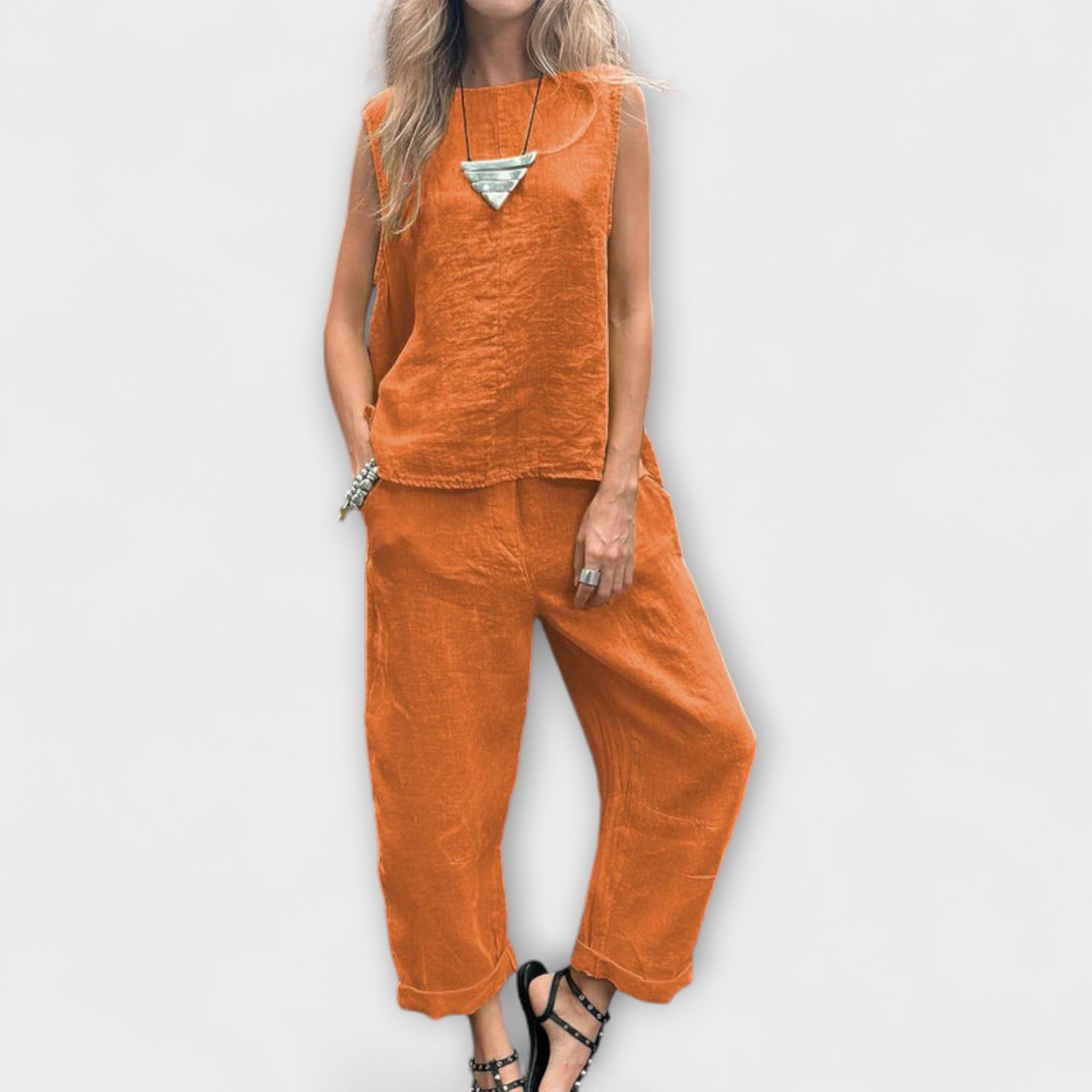 Džennifera - Brīvs kokvilnas-lina apģērbs